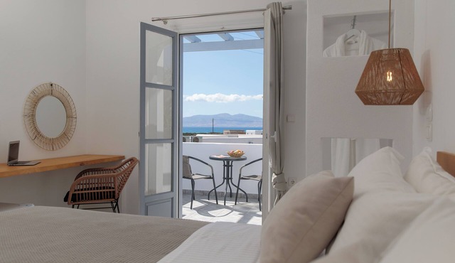 Soley Naxos