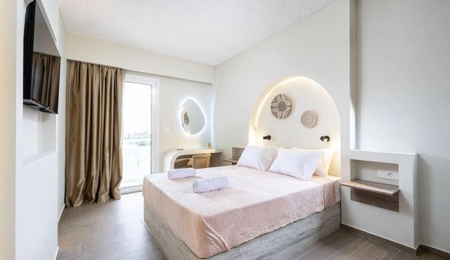 SolMare Comfort Suites