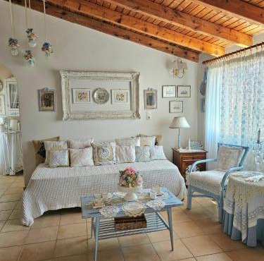 Sophy's Cottage in Politika