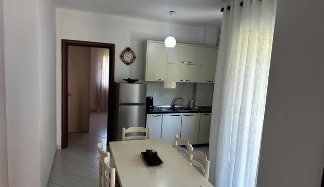 Spacious 2-bedroom apartment 1-living room with WiFi, 500m near Beach in Durrës