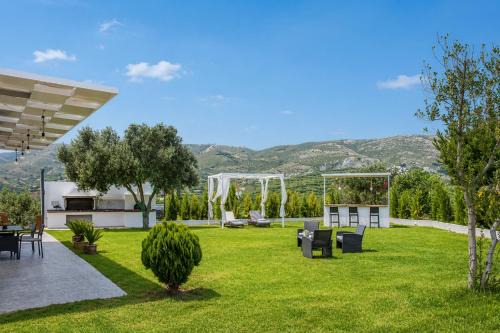 Stavros Luxury Villa