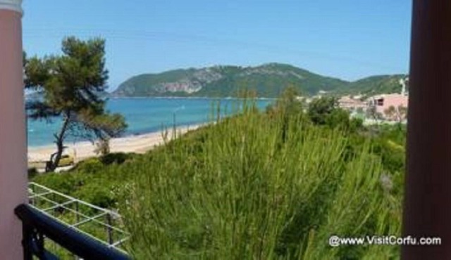 Studio Apartment by the sandy beach in Corfu