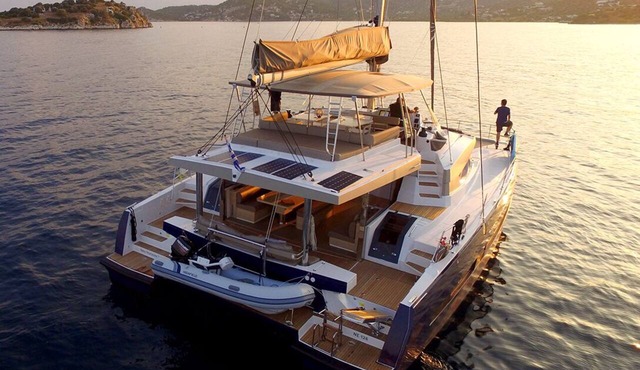 Sun-Kissed Sailing Adventure in Islas Sarónicas