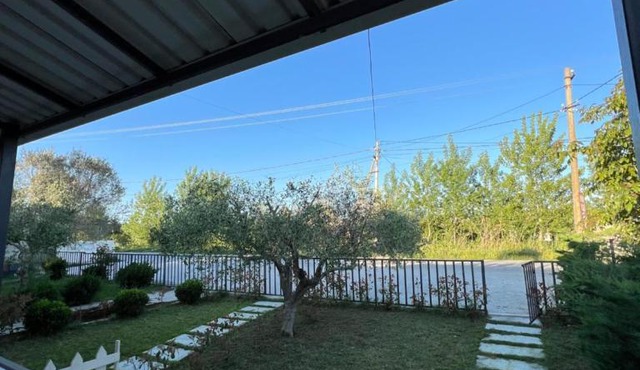 Sunnyside Apartments in Hamallaj