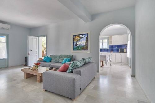 Sunset Villa in Paros in Santa Maria