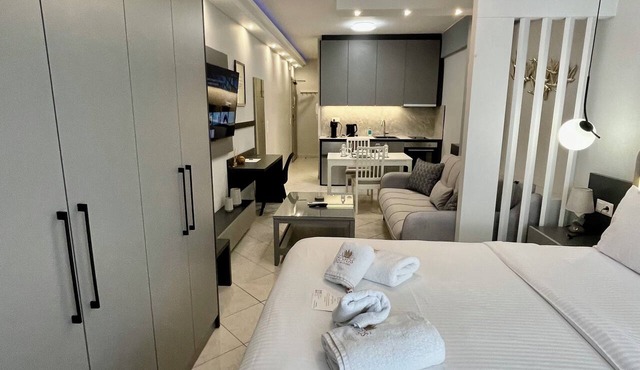 Superior Suite Zotos Luxury Studios & Apartments