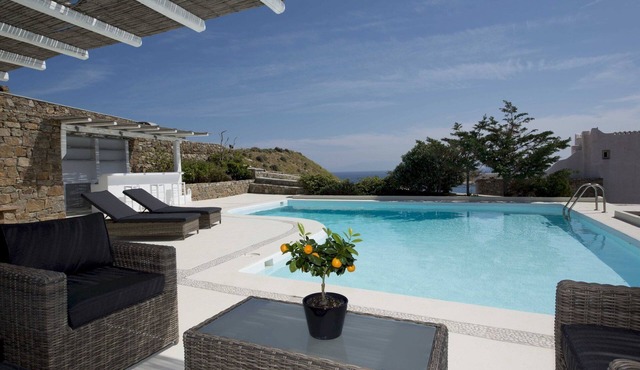 Superior villa Divine/private pool, sea view