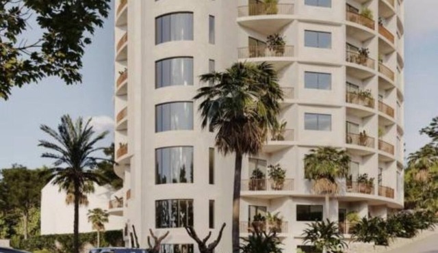 t 5-minutes to the sea! Two-bedroom Apartment with Balcony in Vlora