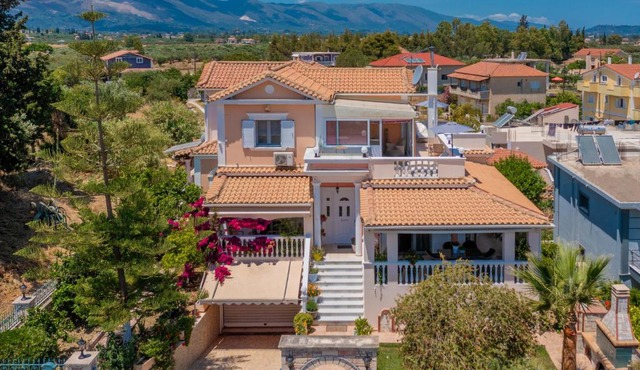 Taso's Modern House! in Zakynthos