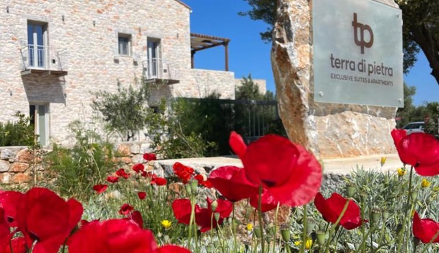 Terra Di Pietra Exclusive Suites & Apartments in East Mani
