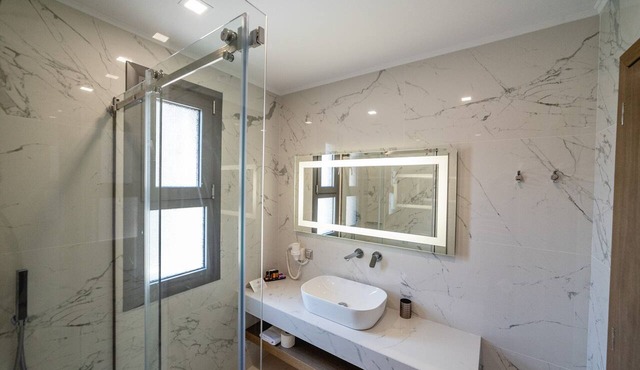 Terra Olivia Luxury Villas and Suites in Kassandra
