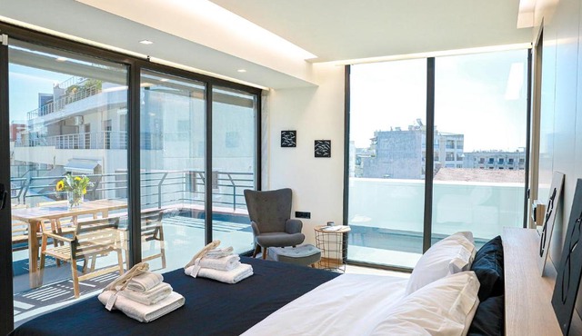 The First Key Luxury & small apartment in the center of Xanthi in Xanthi