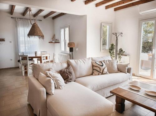 The Mykonos House - Newly Renovated Villa Near Town in Mykonos
