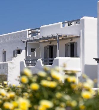 The Nine Graces - Beach Apartment Clea, hot tub and sea views