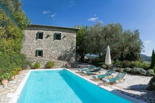 The Old House Guest House - Collection Villas in Kariá