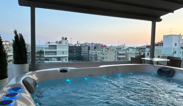 The Riviera Loft #Athens#Jacuzzi#Seaviews#Rooftop#Unoblu