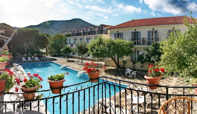 Theofilos Classic Hotel