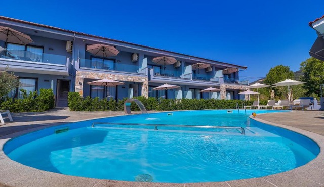 Theros Villas & Suites in Thasos