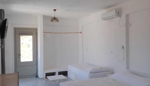 Thimari Villas in Folegandros