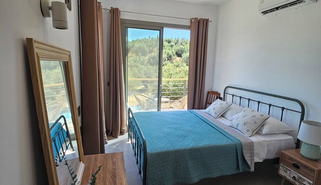 This new built, beautiful 2-bedroom villa features two en-suite bedrooms