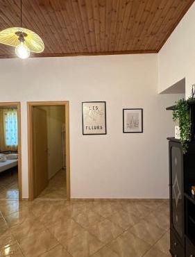Todos home in Amalias
