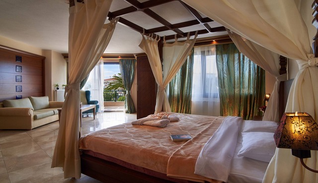 Toroni Blue Sea Hotel & Spa