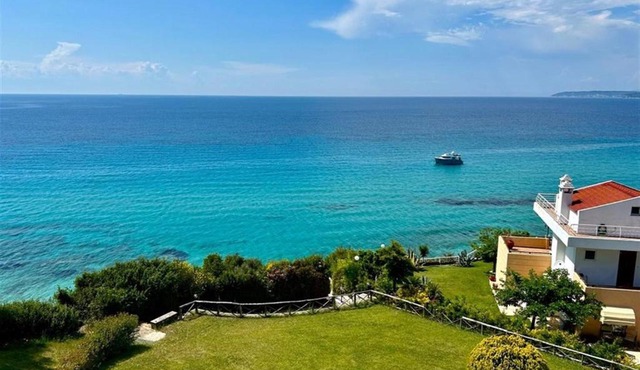 Toula Beach Villa Fourka 3 bedrooms 8 guests