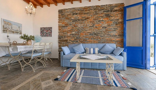 Tzados Sunny Villa - Tinos Summer Retreat in Tzados