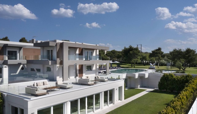 Utopia Grand Villa, a 6.000m2 Private Estate