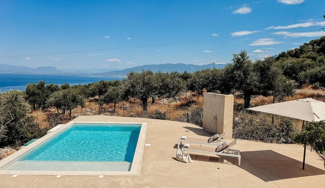 Vacation home with panoramic ocean views and a pool, ideal for a workation in Kalamata