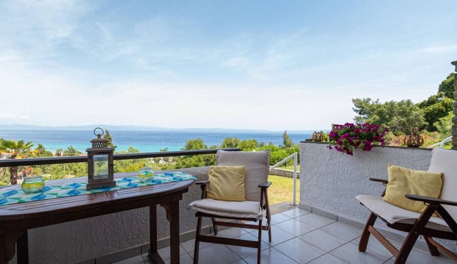 Vaya`s Maisonette by RentalsPro - Polychrono Halkidiki in Pallini