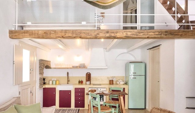 Veggera Living, Tinos in Pyrgos
