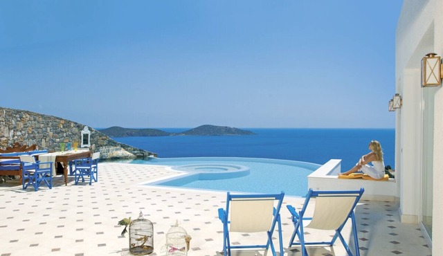 Villa Aellopus - One Bedroom Resort, Sleeps 2