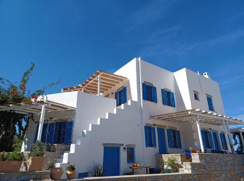 Vicky's Studios in Órmos Aiyialís