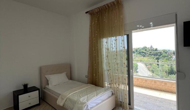 Vila Alexandros