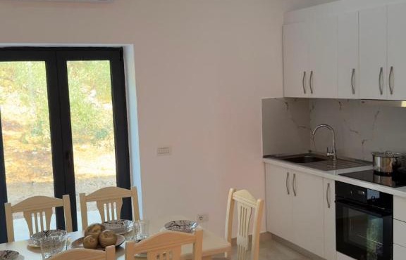Vila Juli Tragjas in Tragjas