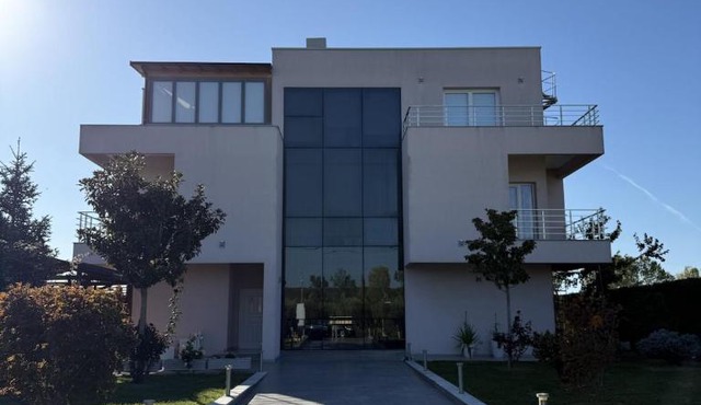 Villa 31 AD Hamallaj in Draç