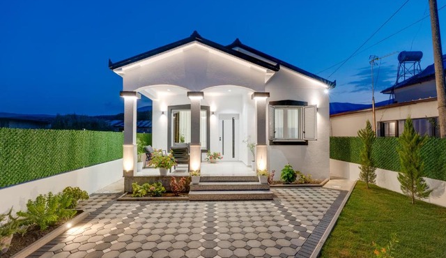 Villa Adrisa in Berat