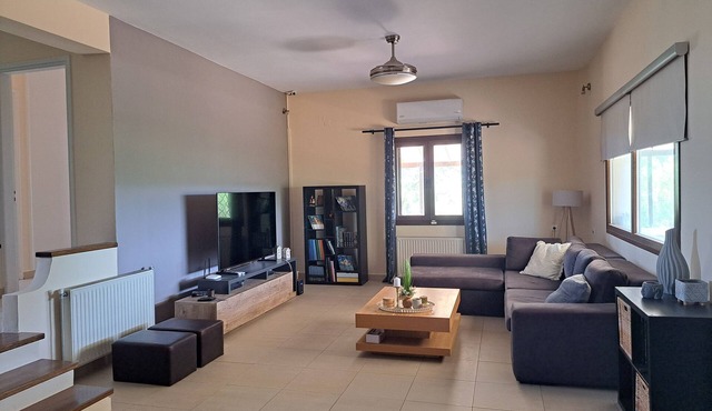 Villa Agios Georgios in Lakki, Leros