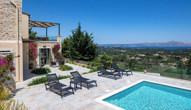 Villa Anthos Crete - Superb Sea & hill Views w/Private Pool, near Village & Sea in Gavalohori