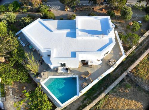 Villa Arades Sifnos with Private Pool in Sifnos