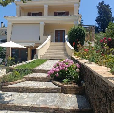 Villa Elm in Pouládes