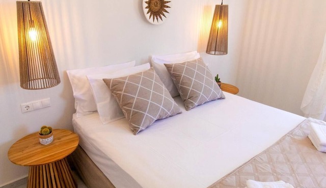 Villa Evdokia-Vineyard Family Apartment 3' from Sea in Naxos