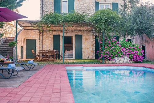 Villa George, Poulades Corfu in Pouládes