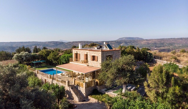 Villa Gianna - Villa with private pool in Crete in Fílippos