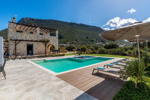 Villa Gloria Seaview - Luxury & Family in Apokoronas