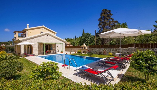 Villa Himara by Villa Plus