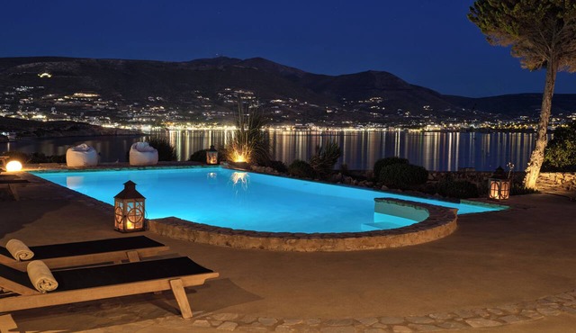 Villa Icarus Luxury Villa with Private Pool & Spa in Paroikia