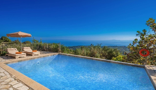 Villa Ifandis by Villa Plus