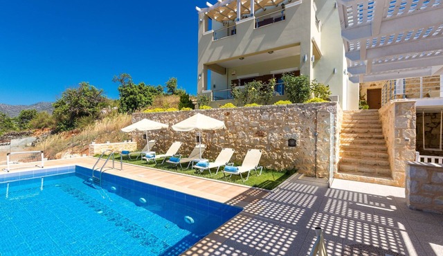 Villa in Crete with Private Pool & BBQ